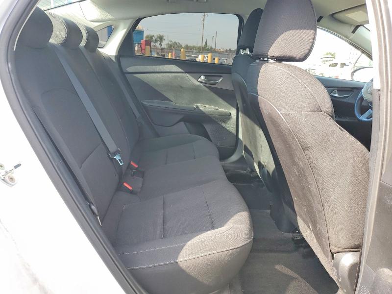 Photo 10 from auction – 2021 KIA FORTE with VIN 3KPF24AD1ME391220