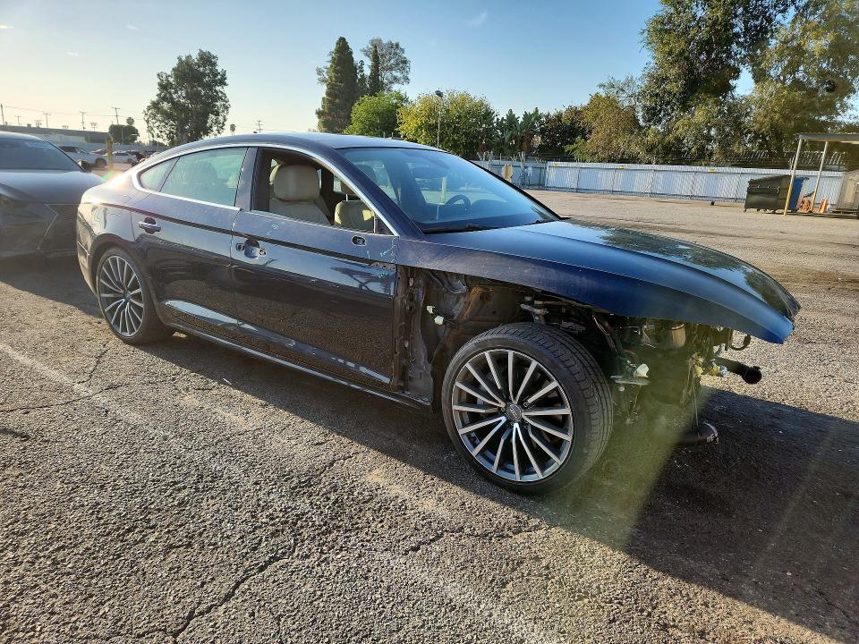Photo 4 from auction – 2018 AUDI A5 with VIN WAUBNCF55JA085344