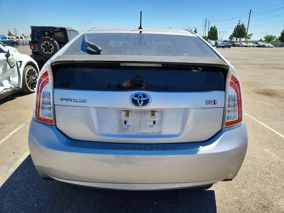 Photo 6 from auction – 2014 TOYOTA PRIUS with VIN JTDKN3DU9E1768554