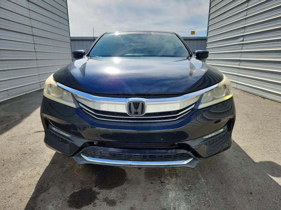 Photo 5 from auction – 2017 HONDA ACCORD with VIN 1HGCR2F59HA022930