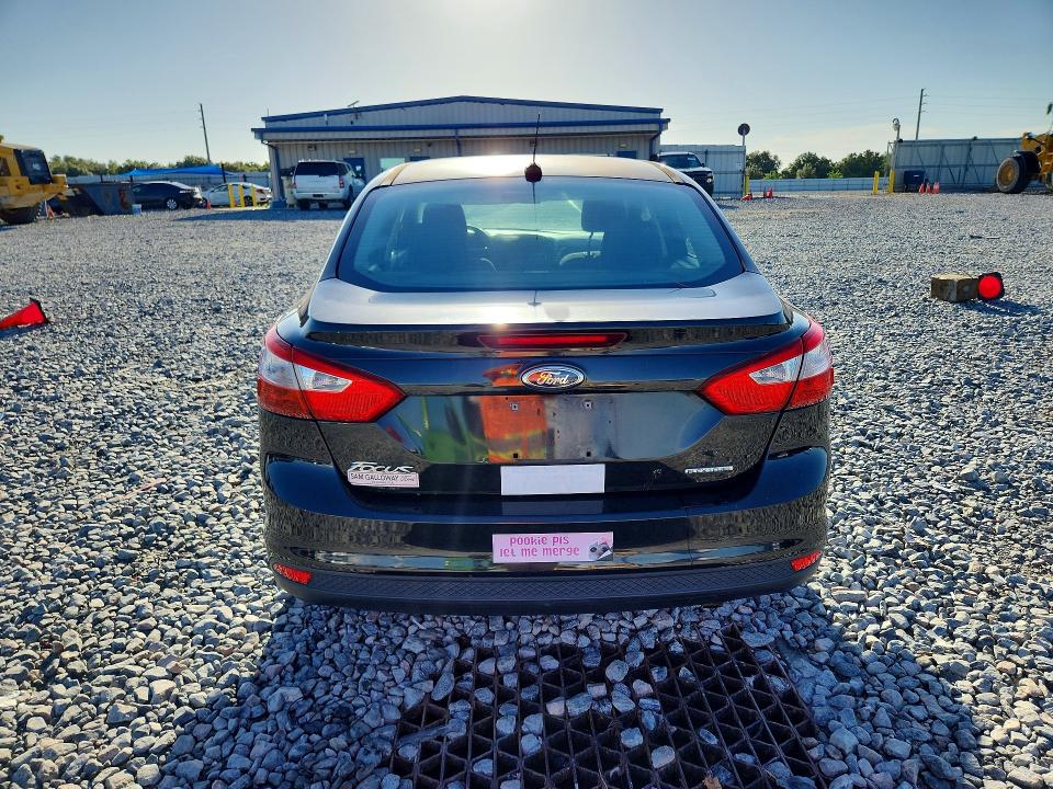 Photo 6 from auction – 2014 FORD FOCUS with VIN 1FADP3E23EL339601