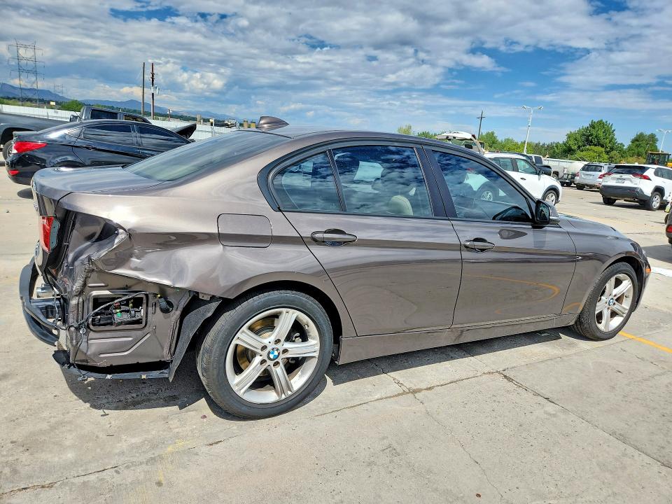 Photo 3 from auction – 2013 BMW 328 with VIN WBA3B5C51DF590219