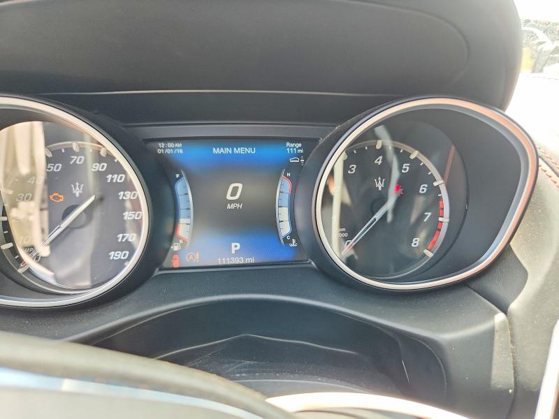 Photo 9 from auction – 2017 MASERATI LEVANTE with VIN ZN661XUL3HX210825