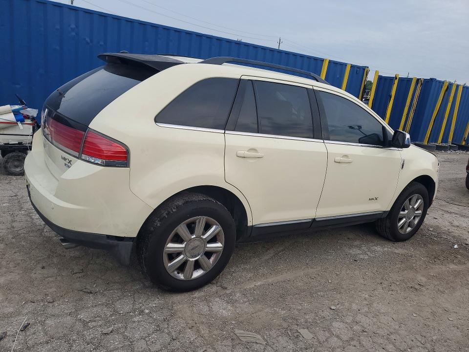 Photo 3 from auction – 2008 LINCOLN MKX with VIN 2LMDU88C38BJ07380