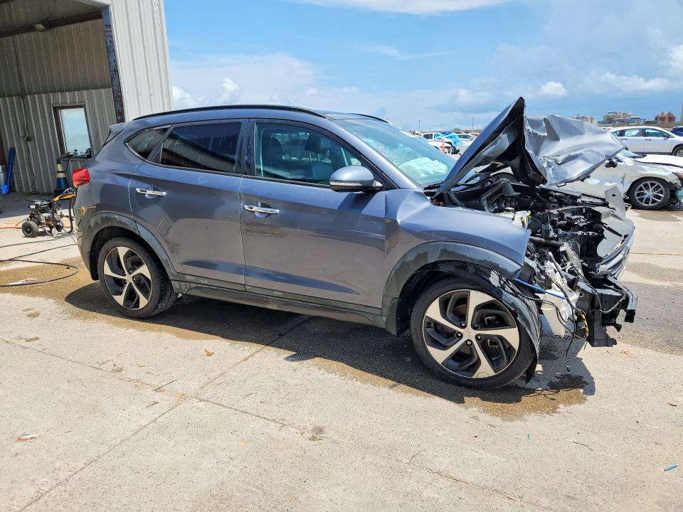 Photo 4 from auction – 2016 HYUNDAI TUCSON with VIN KM8J33A20GU088494