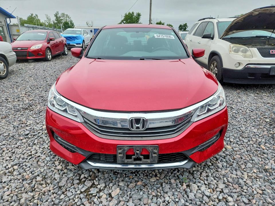 Photo 5 from auction – 2016 HONDA ACCORD with VIN 1HGCR2F55GA035852
