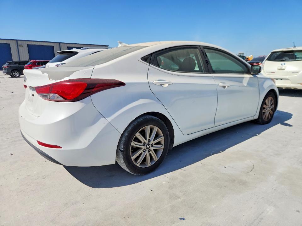 Photo 3 from auction – 2015 HYUNDAI ELANTRA with VIN 5NPDH4AE4FH632314