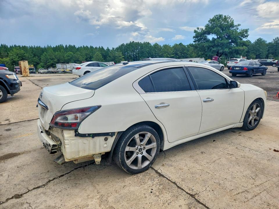 Photo 3 from auction – 2012 NISSAN MAXIMA with VIN 1N4AA5AP2CC859304