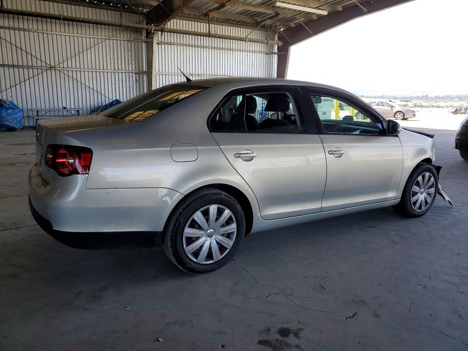Photo 3 from auction – 2010 VOLKSWAGEN JETTA with VIN 3VWJZ7AJ4AM076035