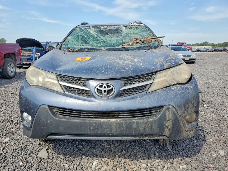 Photo 5 from auction – 2014 TOYOTA RAV4 with VIN 2T3RFREV3EW205037