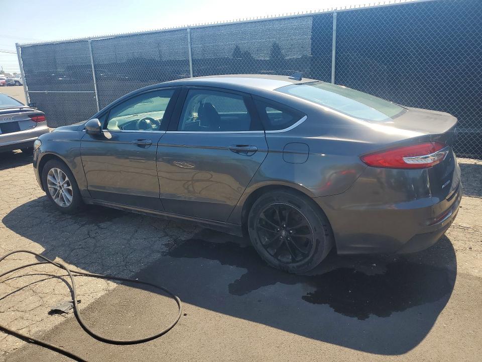 Photo 2 from auction – 2020 FORD FUSION with VIN 3FA6P0HD8LR124864