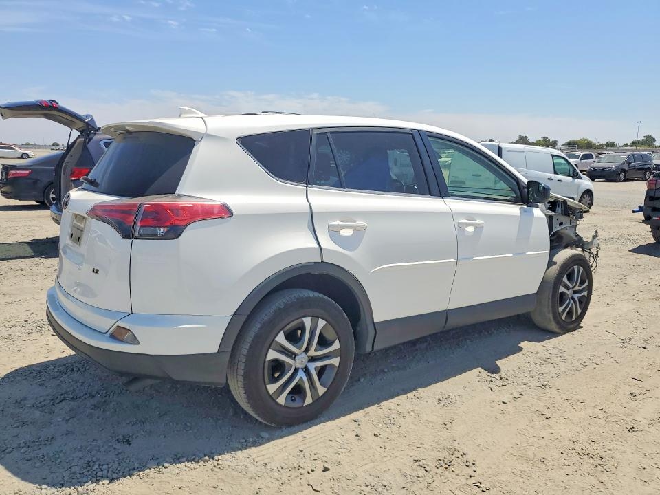 Photo 3 from auction – 2018 TOYOTA RAV4 with VIN JTMZFREV1JJ150189