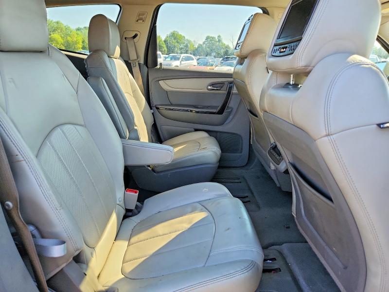 Photo 11 from auction – 2015 CHEVROLET TRAVERSE with VIN 1GNKVJKD5FJ237402