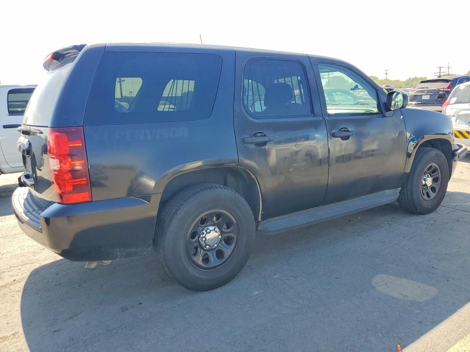 Фото 3 с аукциона – 2012 CHEVROLET TAHOE с VIN 1GNLC2E08CR300093