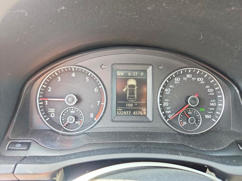 Photo 9 from auction – 2012 VOLKSWAGEN EOS with VIN WVWBW7AH4CV009862
