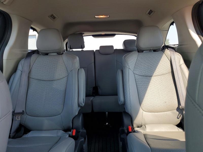 Photo 10 from auction – 2023 TOYOTA SIENNA with VIN 5TDZSKFC9PS094367