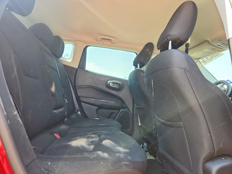 Photo 11 from auction – 2018 JEEP COMPASS with VIN 3C4NJCAB4JT369033