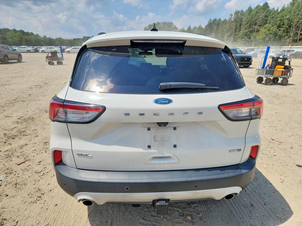 Photo 6 from auction – 2020 FORD ESCAPE with VIN 1FMCU9H96LUA61502