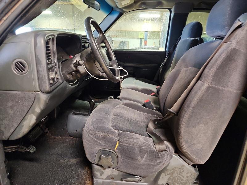 Photo 7 from auction – 2002 CHEVROLET SILVERADO with VIN 2GCEK19V621404593