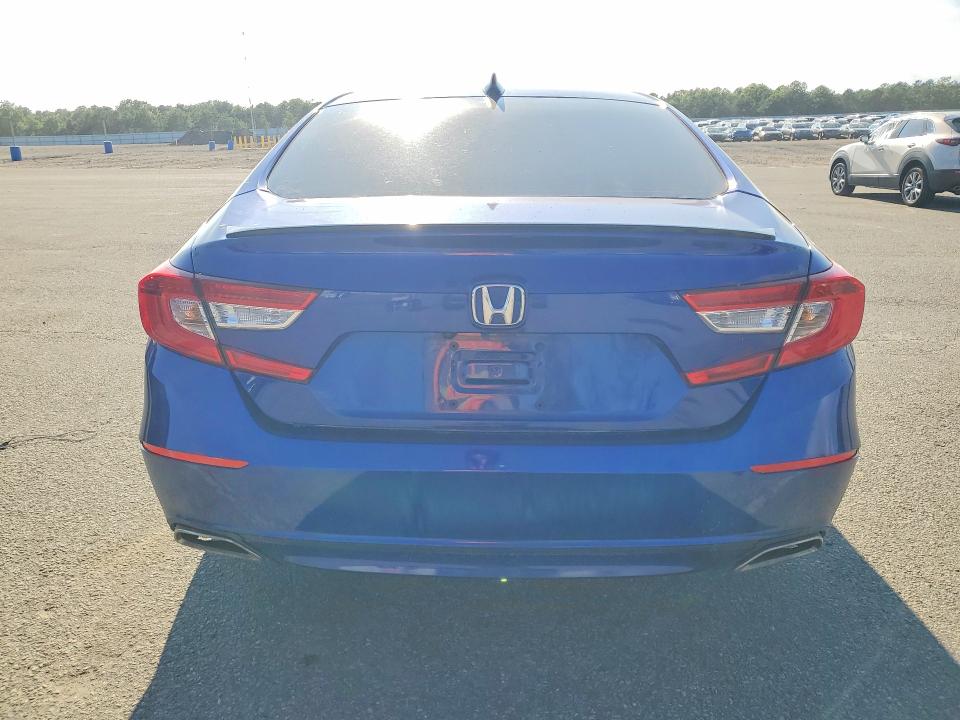 Снимка 6 от търг – 2021 HONDA ACCORD с VIN 1HGCV1F38MA033111