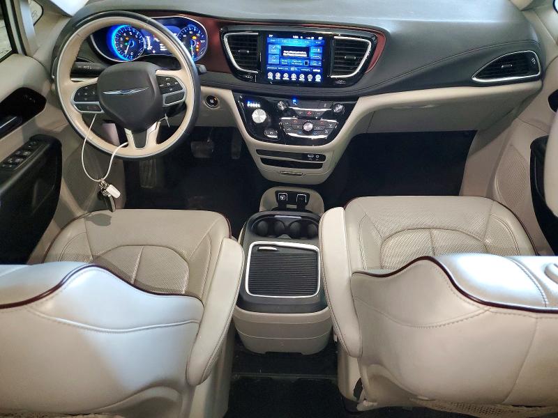 Photo 8 from auction – 2017 CHRYSLER PACIFICA with VIN 2C4RC1GG9HR505091