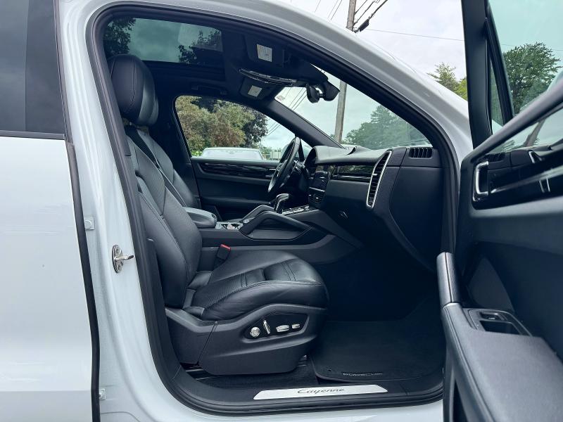 Photo 4 from auction – 2019 PORSCHE CAYENNE with VIN WP1AA2AY3KDA07262