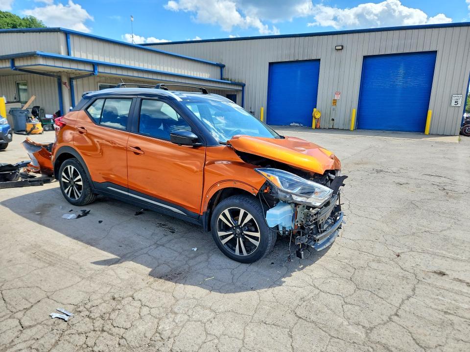 Photo 4 from auction – 2019 NISSAN KICKS with VIN 3N1CP5CU5KL524872
