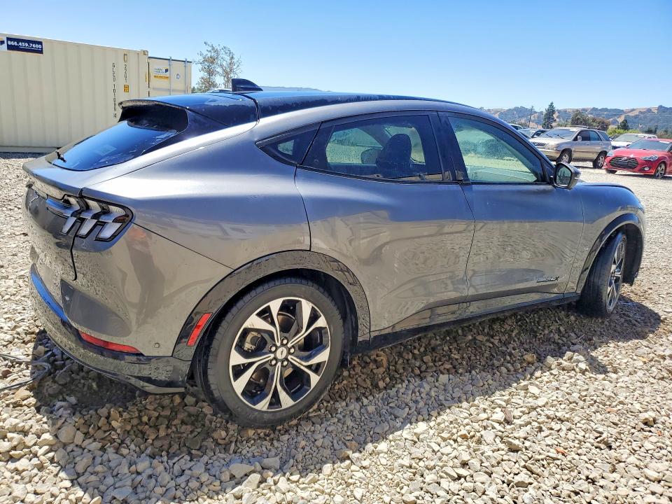 Photo 3 from auction – 2023 FORD MUSTANG MACH-E with VIN 3FMTK3SU0PMA97552