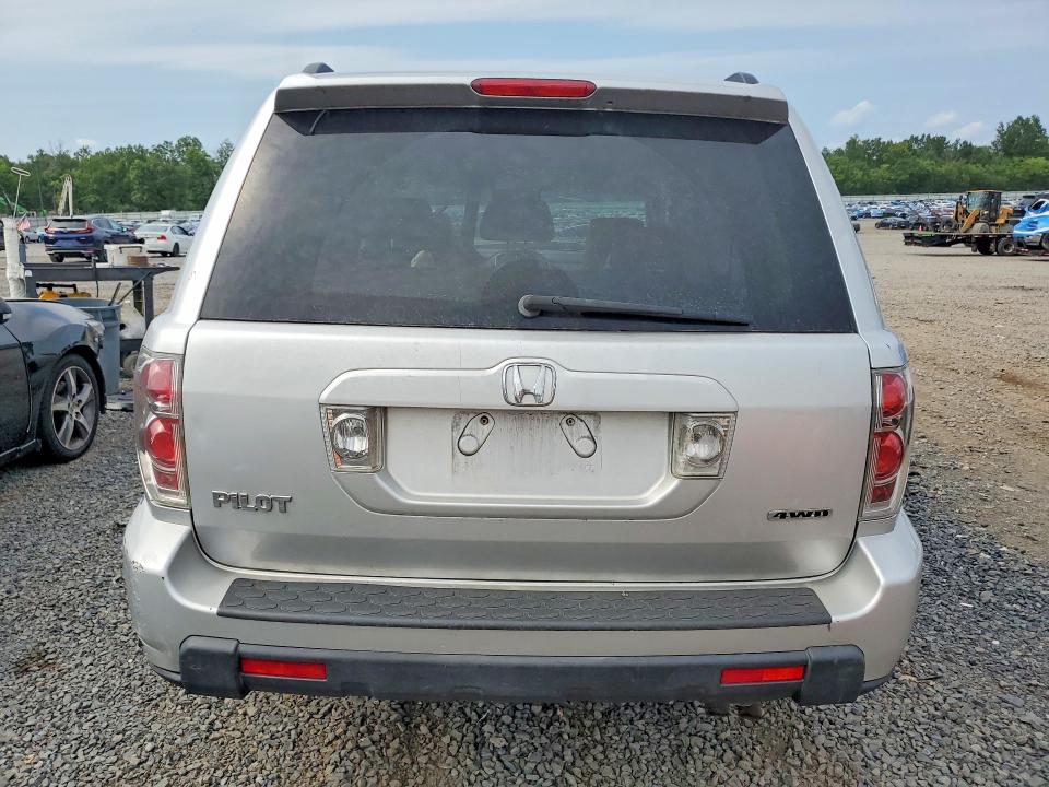 Photo 6 from auction – 2006 HONDA PILOT with VIN 5FNYF18556B015076