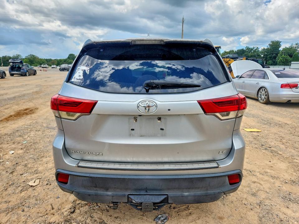 Photo 6 from auction – 2017 TOYOTA HIGHLANDER with VIN 5TDZZRFH2HS199706