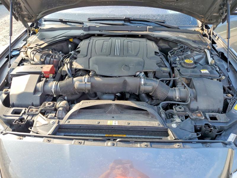 Фото 11 с аукциона – 2016 JAGUAR XF с VIN SAJBM4BVXGCY19086
