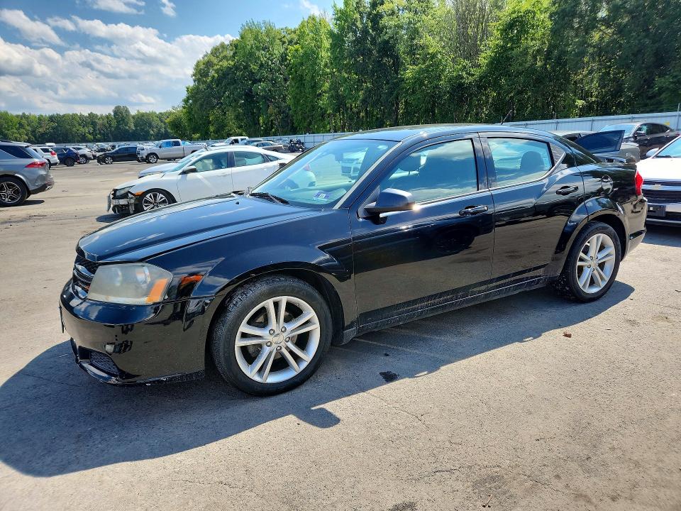 DODGE AVENGER 2014 مع رقم تعريف المركبة 1C3CDZAB9EN167218 - صورة من المزاد