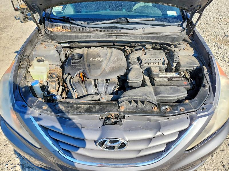 Photo 11 from auction – 2011 HYUNDAI SONATA with VIN 5NPEB4AC6BH277418