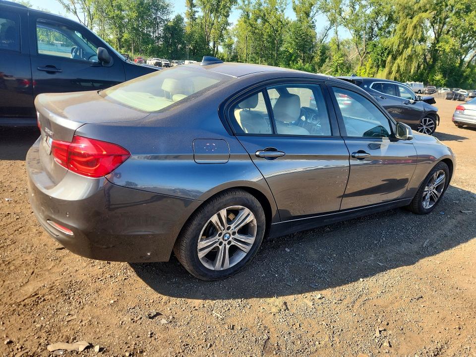 Photo 3 from auction – 2016 BMW 328 with VIN WBA8E3G56GNU05569