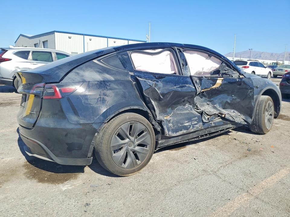 Photo 3 from auction – 2024 TESLA MODEL Y with VIN 7SAYGDEE5RF201212