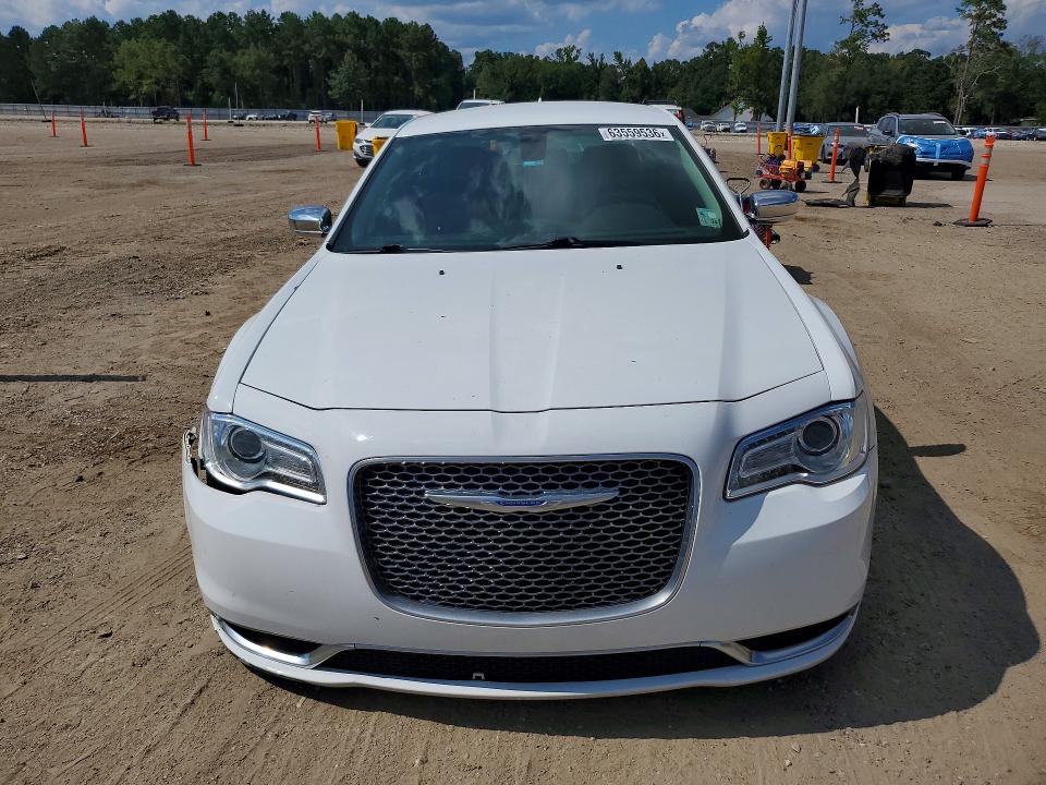 Photo 5 from auction – 2019 CHRYSLER 300 with VIN 2C3CCAAG8KH626064