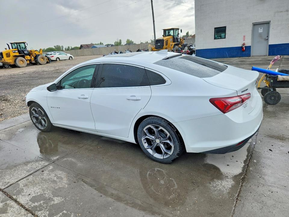 Photo 2 from auction – 2021 CHEVROLET MALIBU with VIN 1G1ZD5ST0MF010703