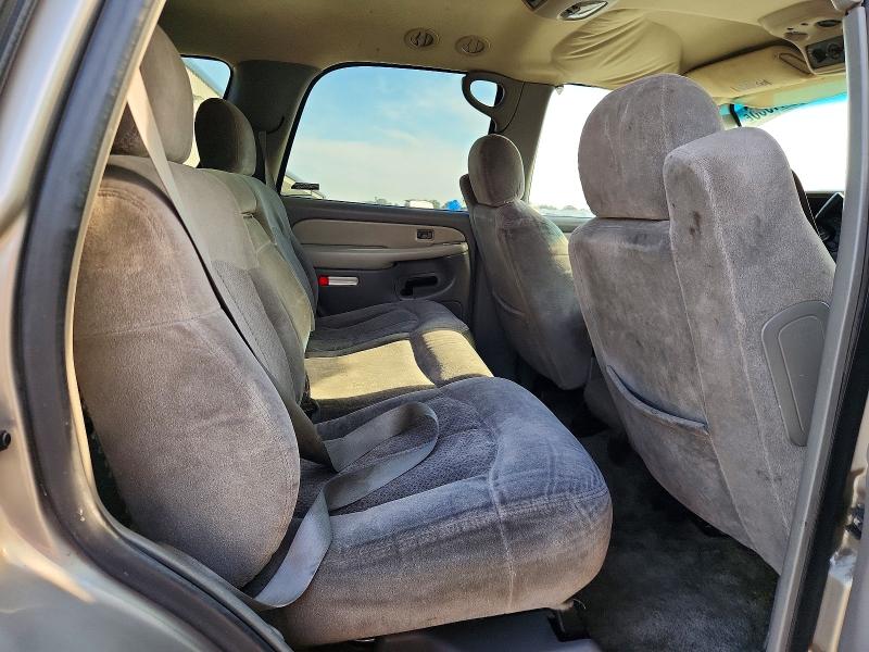 Photo 11 from auction – 2001 CHEVROLET TAHOE with VIN 1GNEC13TX1J111411
