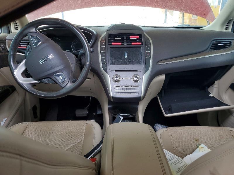 Photo 8 from auction – 2017 LINCOLN MKC with VIN 5LMCJ3C95HUL31367
