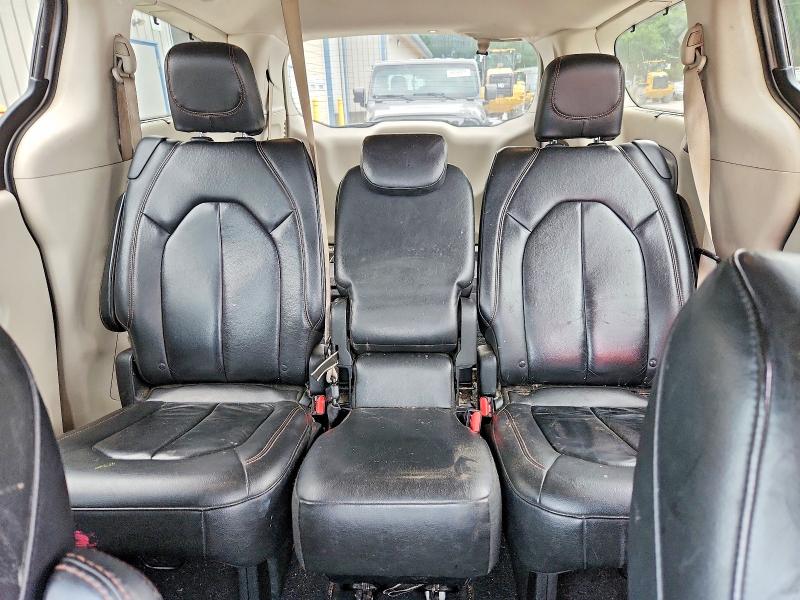 Снимка 10 от търг – 2017 CHRYSLER PACIFICA с VIN 2C4RC1BG0HR598994