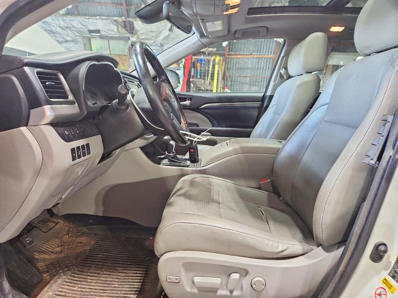 Photo 7 from auction – 2017 TOYOTA HIGHLANDER with VIN 5TDDZRFHXHS414369