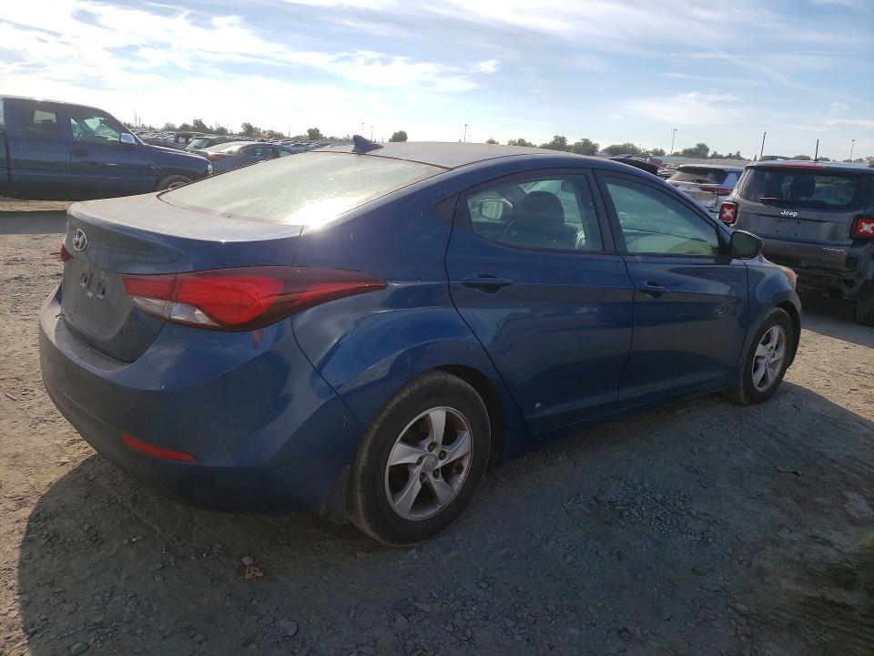 Photo 3 from auction – 2015 HYUNDAI ELANTRA with VIN KMHDH4AE2FU360864