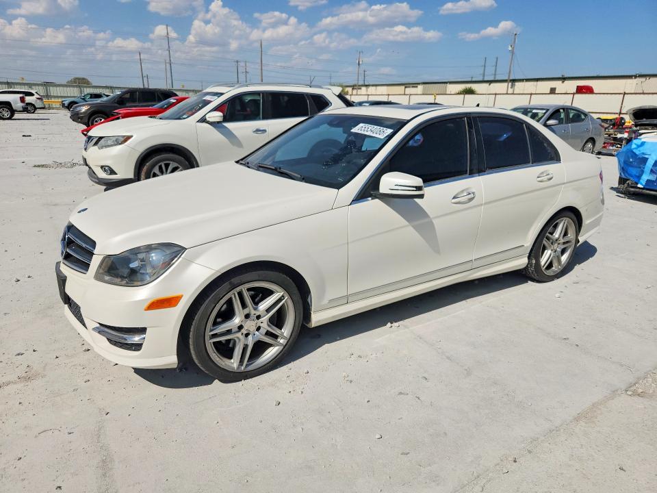 Photo 1 from auction – 2014 MERCEDES-BENZ C with VIN WDDGF5HB7EA924622