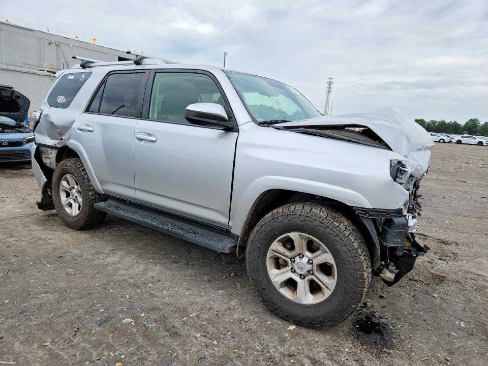 Photo 4 from auction – 2015 TOYOTA 4RUNNER with VIN JTEBU5JR8F5228844