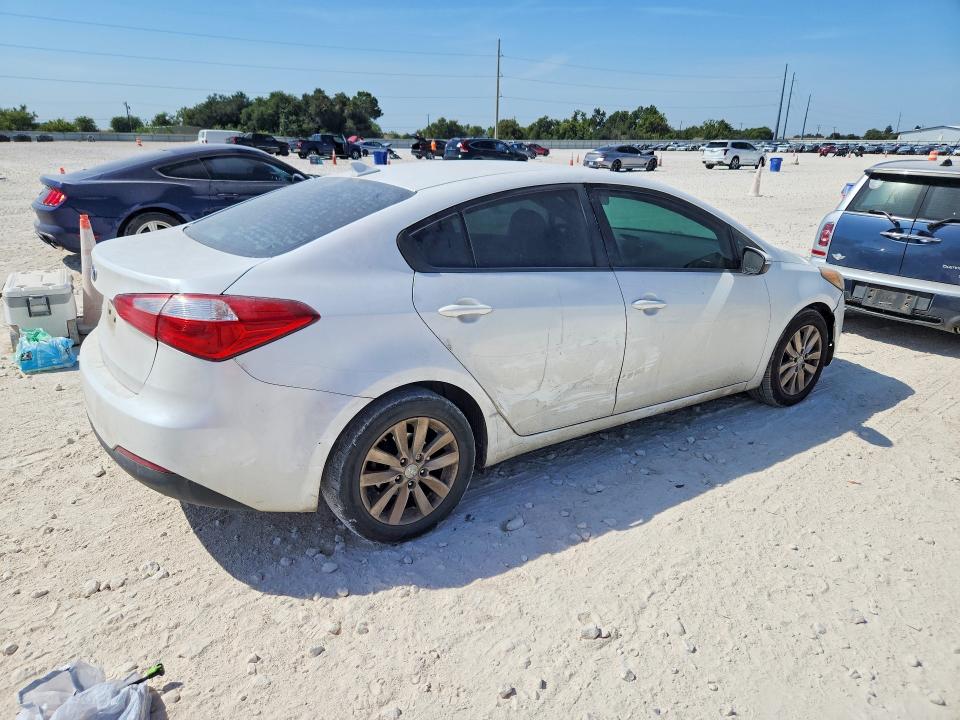 Photo 3 from auction – 2014 KIA FORTE with VIN KNAFX4A66E5204096