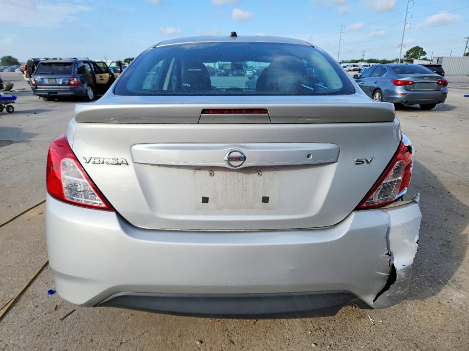 Photo 6 from auction – 2017 NISSAN VERSA with VIN 3N1CN7AP1HL810287