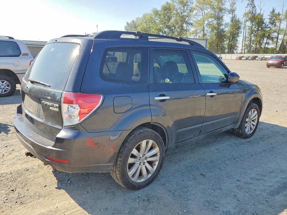 Photo 3 from auction – 2012 SUBARU FORESTER with VIN JF2SHADC9CH442102