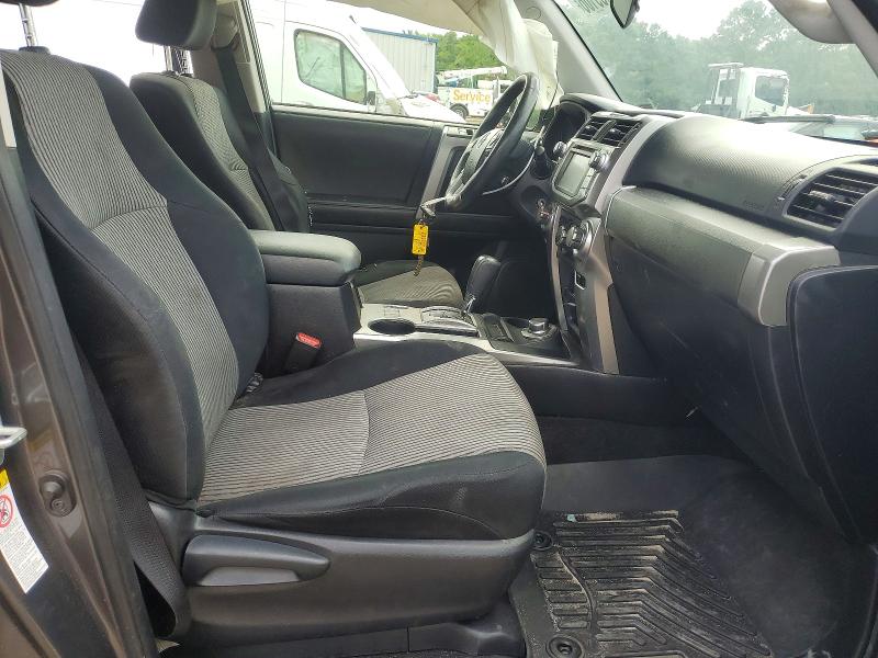 Photo 7 from auction – 2014 TOYOTA 4RUNNER with VIN JTEBU5JR9E5167633