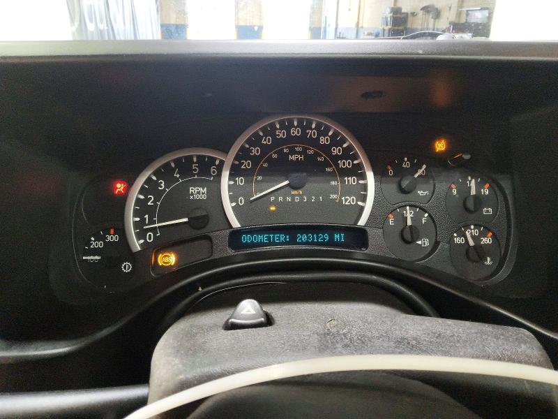 Photo 9 from auction – 2006 HUMMER H2 with VIN 5GRGN23U16H102006