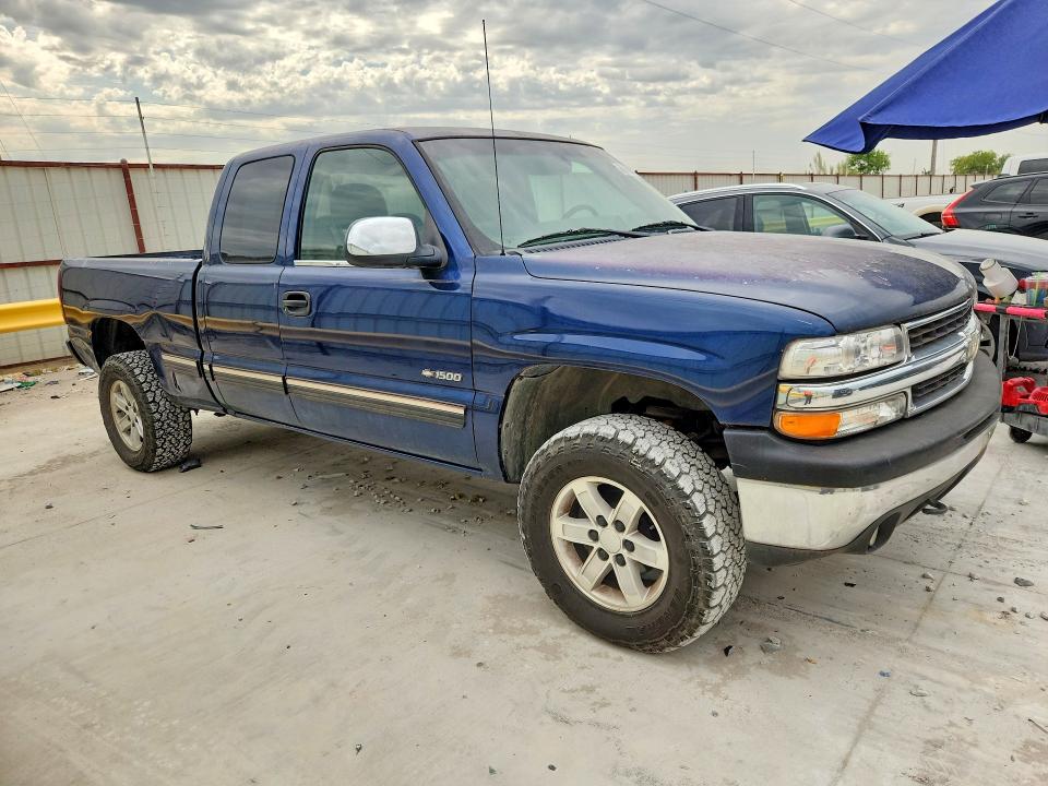 Photo 4 from auction – 2000 CHEVROLET SILVERADO with VIN 2GCEC19T5Y1325694